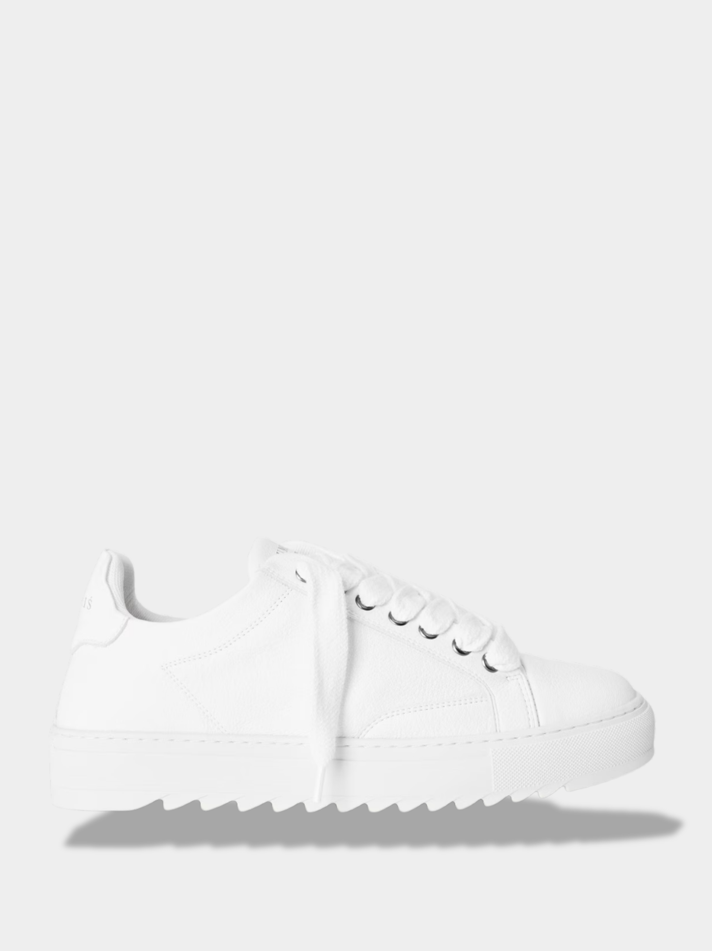 נומריס  נעליים צבע לבן SIGNET SN54