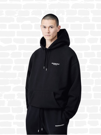 אמקיי איי סווטשירט קפוצ'ון צבע שחור DESIGN STUDIO