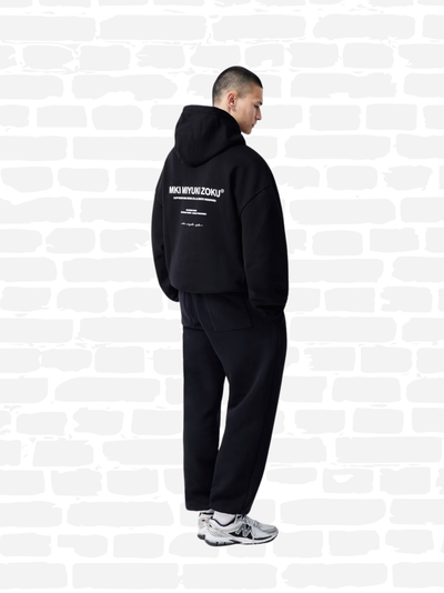 אמקיי איי סווטשירט קפוצ'ון צבע שחור DESIGN STUDIO