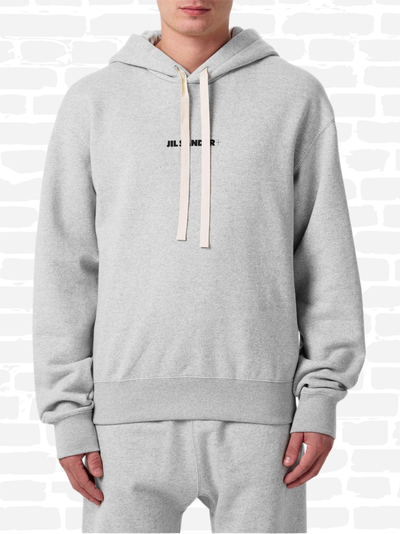 ג׳יל סנדר סווטשירט צבע לבן LOGO-PRINT COTTON HOODIE