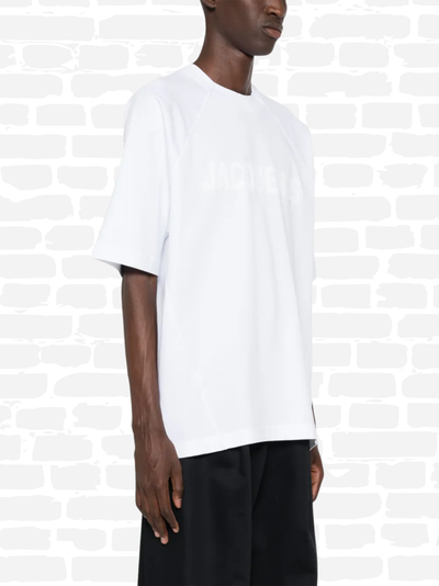 ג'קמוס טי שירט צבע לבן TYPO LOGO-PRINT