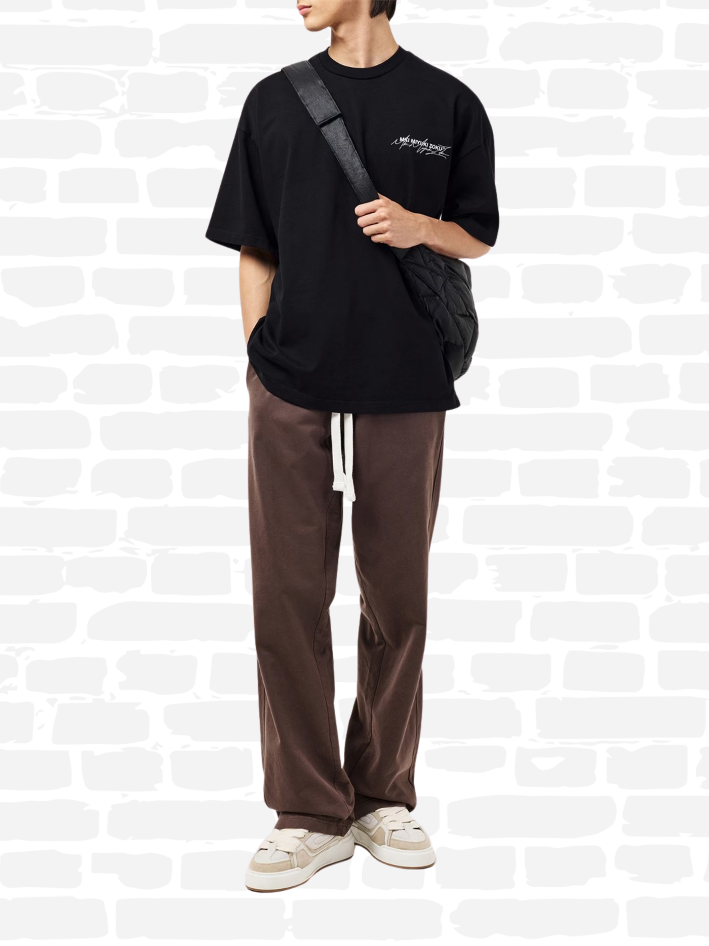 אמקיי איי טי שירט צבע שחור SCRIPT