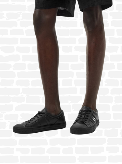 פנדי נעליים צבע שחור FF LOW TRAINERS