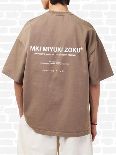 אמקיי איי טי שירט צבע חום  DESIGN STUDIO