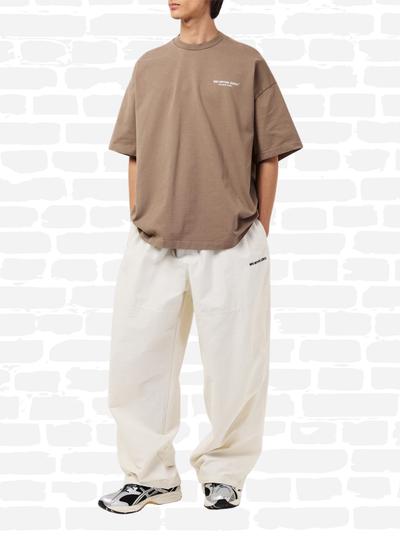 אמקיי איי טי שירט צבע חום  DESIGN STUDIO