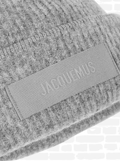 ג'קמוס כובע צבע אפור JACQ LOGO BEANIE