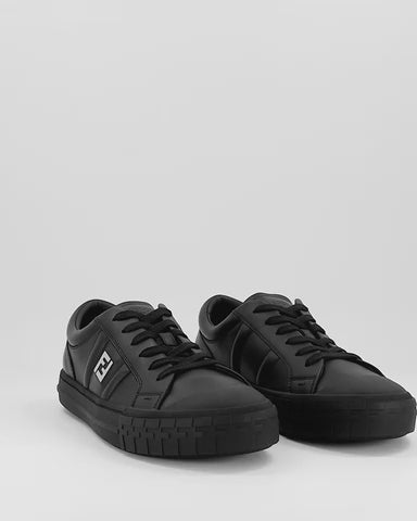 פנדי נעליים צבע שחור FF LOW TRAINERS